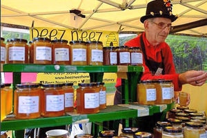 Supporting image for story: 6,000 turn out at award-winning Wolverhampton market