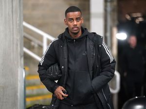 Supporting image for story: Alan Shearer says Alexander Isak statement poured ‘flames on the fire’