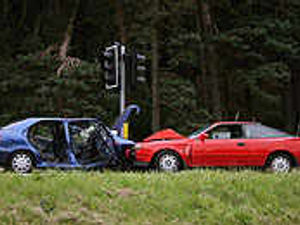 Supporting image for story: Cars collide head-on