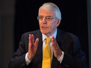 Supporting image for story: Sir John Major warns Boris Johnson of legal challenge if he suspends Parliament