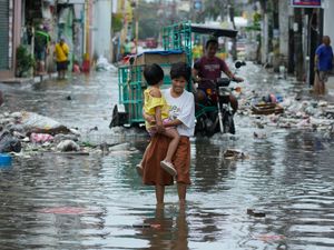 Supporting image for story: Typhoon Fung-wong blows away from Philippines, leaving eight dead