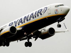 Supporting image for story: New study claims Ryanair is deliberately splitting up groups of passengers who don’t pay to reserve seats