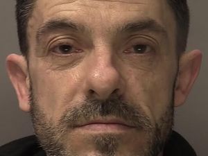 Supporting image for story: Appeal for West Bromwich man wanted on suspicion of threats to kill