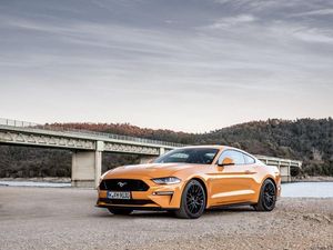 Supporting image for story: What’s new on the 2018 Ford Mustang?