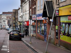Supporting image for story: Live: Man in hospital after stabbing in Dudley high Street