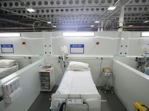 Supporting image for story: Covid-19 registered deaths in England and Wales highest since early July