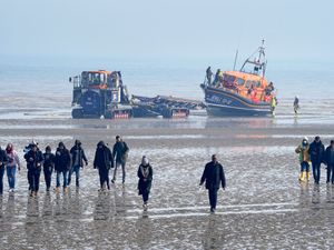 Supporting image for story: PM strikes back in row with Church of England over Rwanda asylum seeker plan