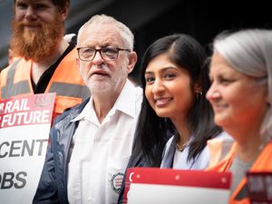 Supporting image for story: Corbyn says ‘discussions ongoing’ as Sultana quits Labour to ‘co-lead new party’