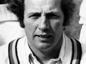 Supporting image for story: Cricket mourns death of legendary Worcestershire captain