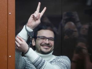 Supporting image for story: Jailed Kremlin critic moved to unknown location with other dissidents