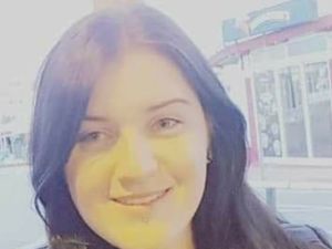 Supporting image for story: Staffordshire murder victim named as Lauren Bloomer, 25, from Birmingham
