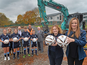 Supporting image for story: Gavin Williamson welcomes funding for grassroots football