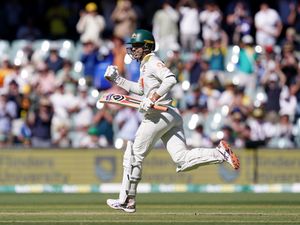 Supporting image for story: England question ‘Snickometer’ after Australia’s Alex Carey admits he was lucky