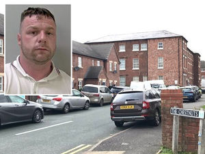 Supporting image for story: 'I’ll blow my head off,' Shropshire siege man told police