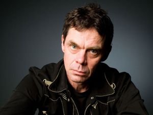 Supporting image for story: Seats being snapped up for Rich Hall comedy special in Whitchurch
