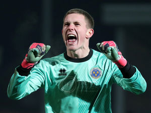 Supporting image for story: Assistant Chris Doig backs Shrewsbury's Dean Henderson to reach the very top