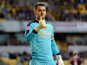 Supporting image for story: Sean Dyche dismisses reports linking Tom Heaton to Aston Villa