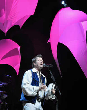 Supporting image for story: Tribute to stand-in as he nails Yes classics