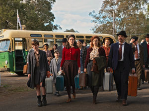 Supporting image for story: Peter Rhodes on tea bags, ten-pound Poms and a warning from history