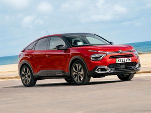 Supporting image for story: Citroen reveals the UK’s top beaches for EV drivers