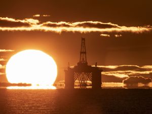 Supporting image for story: Scrap windfall tax and lift ban on new oil, leading business figures urge Reeves