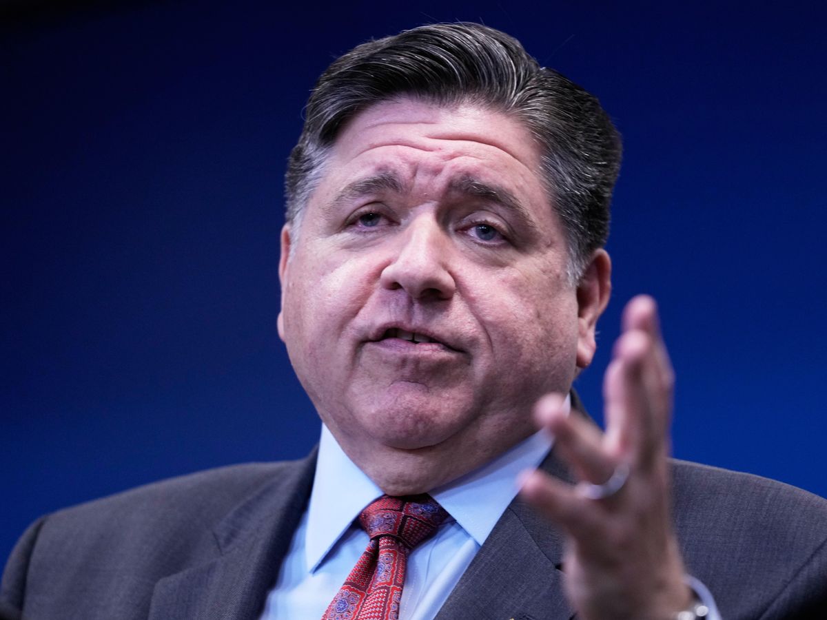 Trump calls for Democrat politicians to be jailed for opposing troop deployment Trump calls for Democrat politicians to be jailed for opposing troop deployment