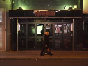 Supporting image for story: Could rapid Covid testing help entertainment venues reopen?