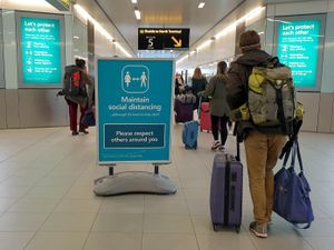 Supporting image for story: How a turbulent week in the UK’s Covid-19 battle unfolded