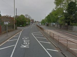 Supporting image for story: Teenage boy knocked off his bike by car near Halesowen school