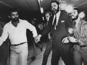 Supporting image for story: How hostage Terry Waite was given Great Escapes book