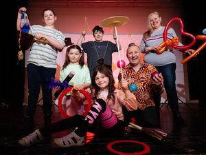 Supporting image for story: Veteran professional entertainer holds workshops for children to learn circus tricks