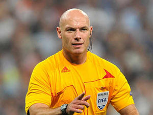 Supporting image for story: Alan Wiley's defence of Howard Webb