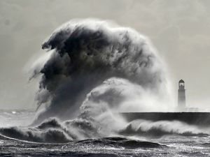 Supporting image for story: In Pictures: Heavy wind and rain batters Britain