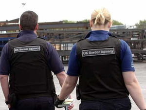 Supporting image for story: Figures show 4,200 immigrants caught