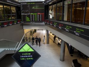 Supporting image for story: FTSE 100 scores best year since 2009 and outperforms Wall Street