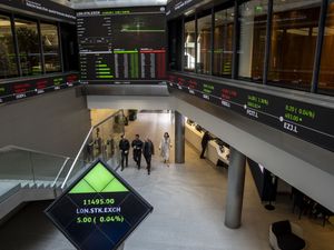 Supporting image for story: FTSE 100 scores best year since 2009 and outperforms Wall Street