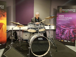 Supporting image for story: Resonance drums up help to keep teachers in time with their students
