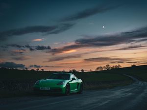 Supporting image for story: UK Drive: The Porsche 718 Cayman GTS 4.0 finds the sports car sweet spot