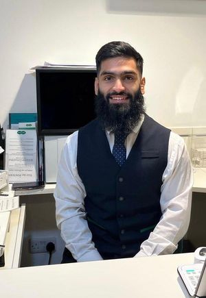 Specsavers Blackheath optometrist, Shoaib Ilyas
