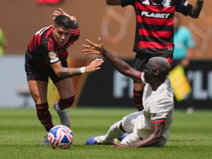 Supporting image for story: Moises Caicedo says Chelsea will learn from Flamengo defeat