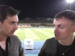 Supporting image for story: Wolves in Portugal: Porto win, Fabio impresses and financial worries - WATCH