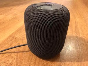 Supporting image for story: Review: Apple HomePod chooses sound over intelligence