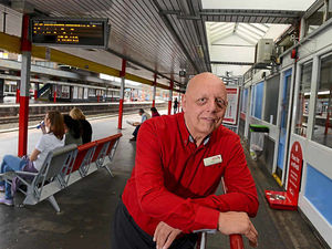 Supporting image for story: End of the line for Derek after 40 years