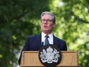 Supporting image for story: PM insists EU deal is ‘looking forward to tomorrow’ amid fishing criticism