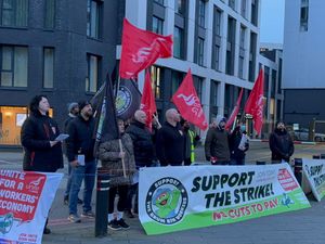 Supporting image for story: Birmingham bin worker slams Rachel Reeves’s ‘disgusting’ comments about ongoing strikes