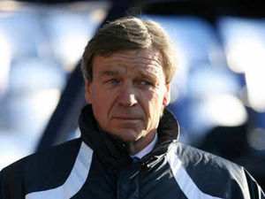 Supporting image for story: Turner challenges Shrewsbury Town recruits to impress