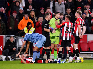 Supporting image for story: Unai Emery lays down Aston Villa challenge after Boubacar Kamara red card