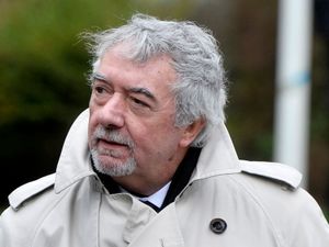 Supporting image for story: Snooker great John Virgo dies aged 79