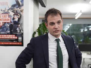 Supporting image for story: UK wants to see ‘full reopening’ of Rafah crossing, minister says