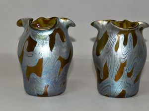 Supporting image for story: Pots of money as €8 vases bought on a whim sell for a huge amount